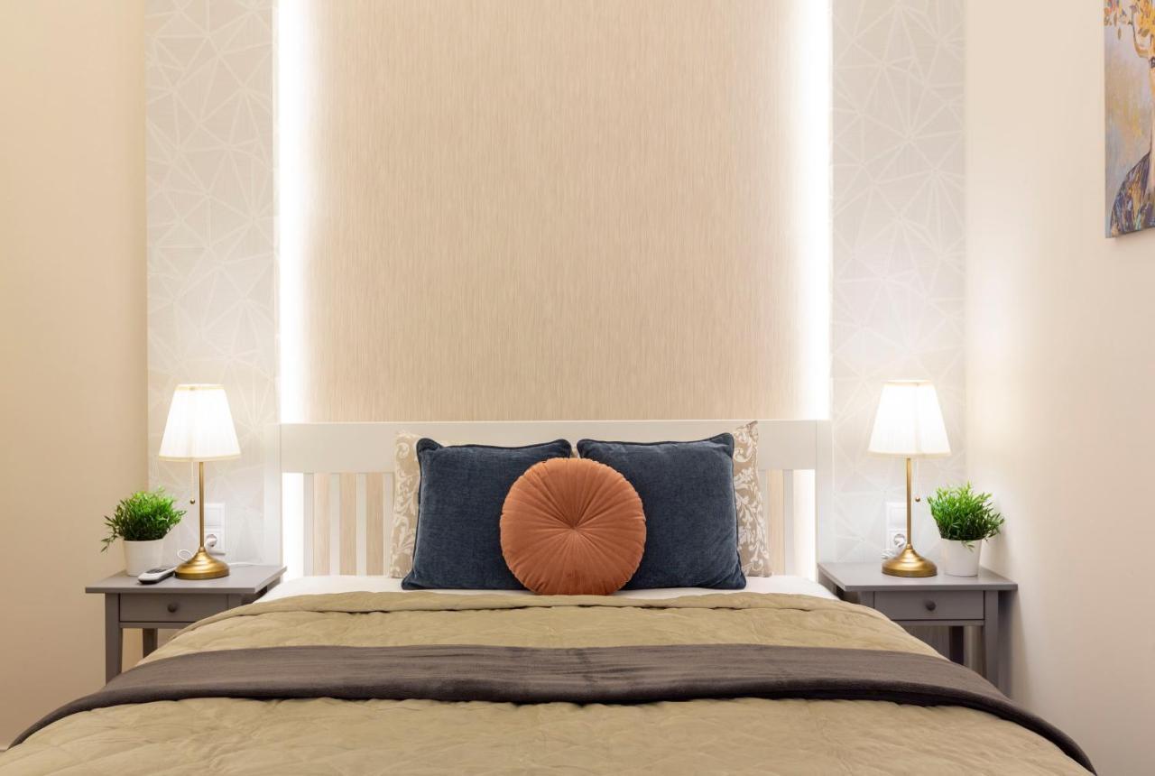 Luxurious Central Apartment In Liszt Ferenc Square บูดาเปสต์ ภายนอก รูปภาพ