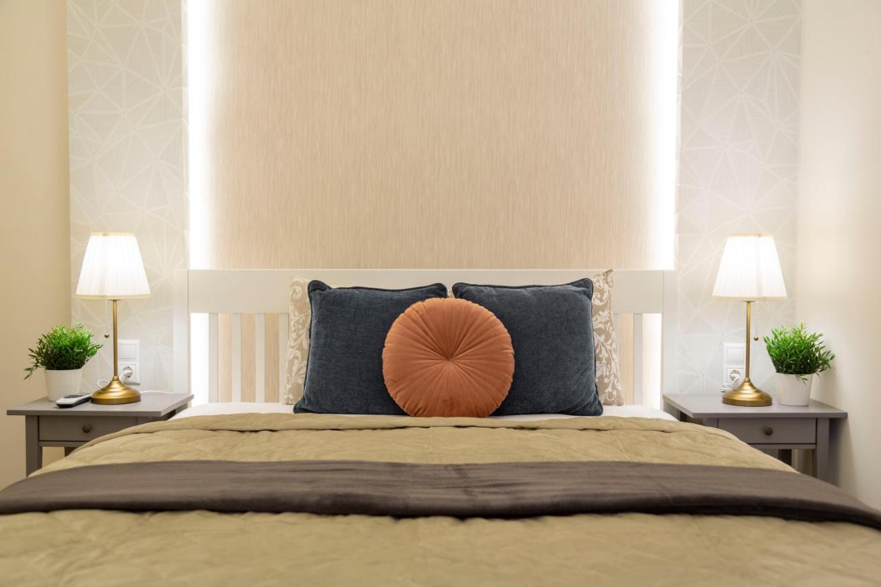 Luxurious Central Apartment In Liszt Ferenc Square บูดาเปสต์ ภายนอก รูปภาพ